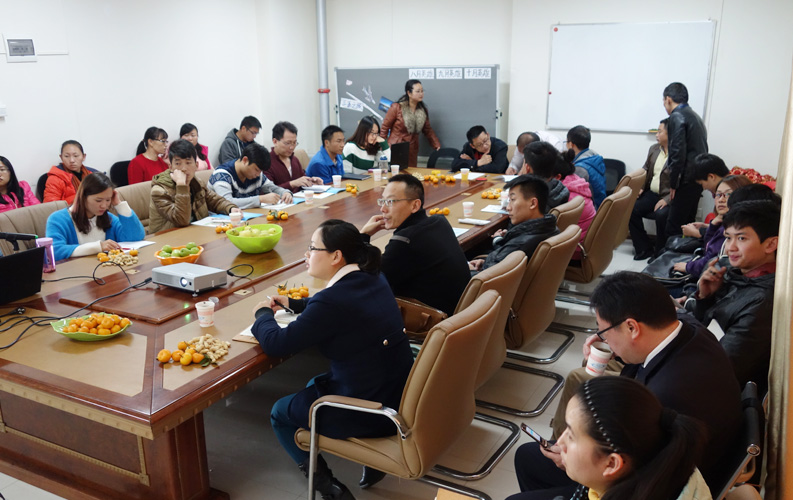 目前天度客戶沙龍已順利舉行4期，我們將一直秉承全公益、凈干貨、不推銷產(chǎn)品的理念，助力天度新老客戶開展網(wǎng)絡(luò)營銷和移動(dòng)互聯(lián)網(wǎng)營銷。