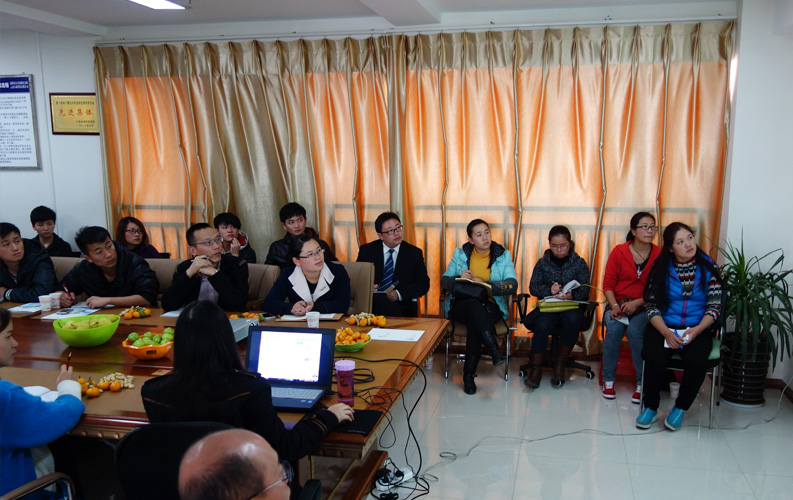 天度第四屆客戶沙龍及網(wǎng)絡(luò)營銷分享會(huì)于2013年10月23日舉行，30余家客戶參加了本次沙龍和講座，并給予高度贊許和認(rèn)可。事實(shí)證明，天度在不斷強(qiáng)化產(chǎn)品和服務(wù)品質(zhì)的同時(shí)，我們還持續(xù)不斷加強(qiáng)對(duì)客戶網(wǎng)站運(yùn)營和營銷推廣上的支持。選擇天度，就是選擇了一條通往新媒體營銷和電子商務(wù)的捷徑。